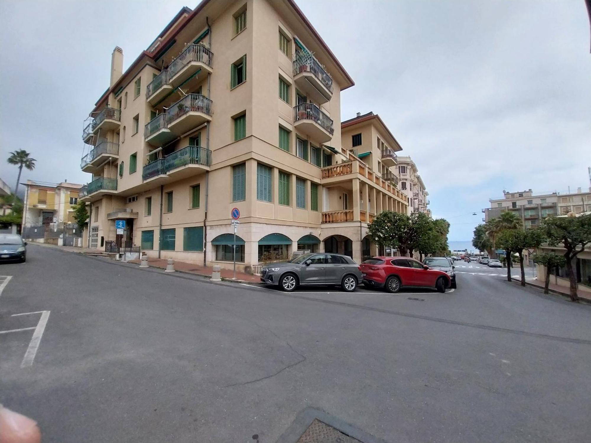 Il Faro - Garage Mt 4,75 - Beach Mt 150 - 09001-Lt-1414 Apartment Alassio Exterior photo